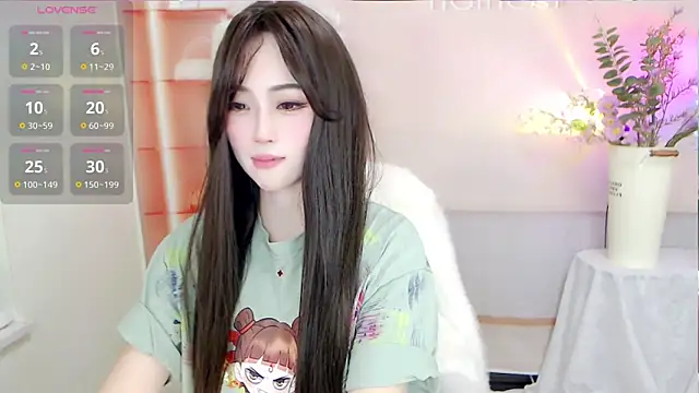 Snapshot of October_10 chatting on March 12, 2025, 5:24 am October 10 online show from March 12, 2025, 5:24 am