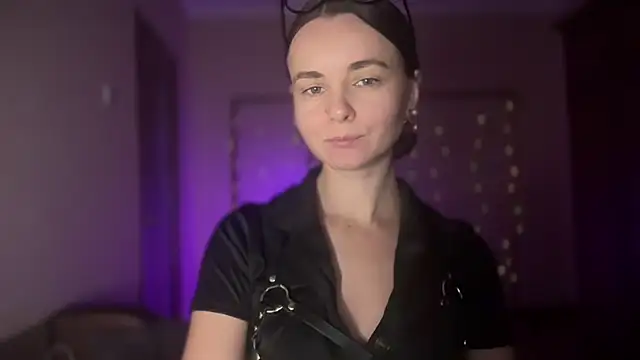 Snapshot of lanaloulou chatting on September 14, 2025, 11:37 pm lanaloulou online show from September 14, 2025, 11:37 pm