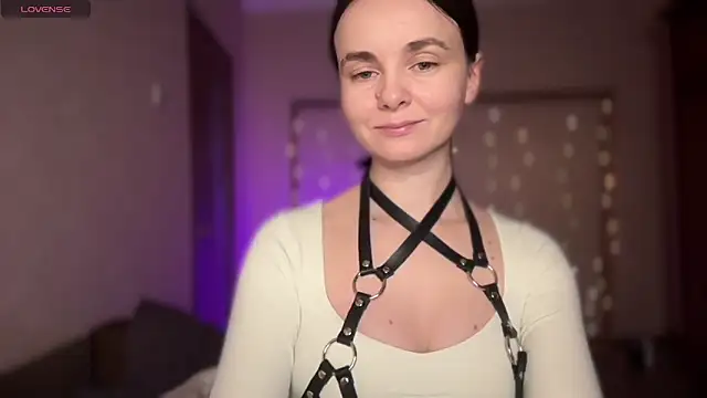 Snapshot of lanaloulou chatting on October 10, 2025, 11:26 pm lanaloulou online show from October 10, 2025, 11:26 pm