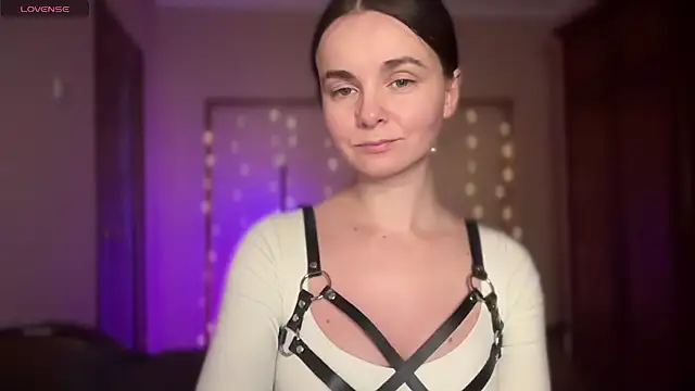 Snapshot of lanaloulou chatting on October 15, 2025, 8:20 pm lanaloulou online show from October 15, 2025, 8:20 pm