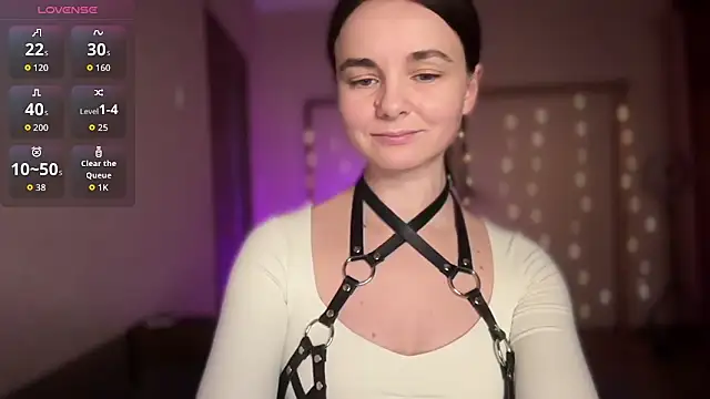 Snapshot of lanaloulou chatting on November 7, 2025, 9:59 pm lanaloulou online show from November 7, 2025, 9:59 pm