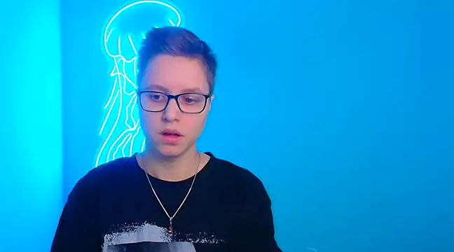 Bella Swannn online show from March 15, 2025, 6:32 pm