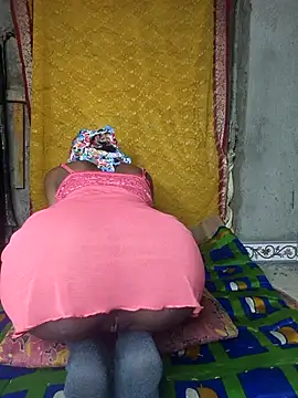 Cutesoma01 online show from November 28, 2025, 4:31 pm