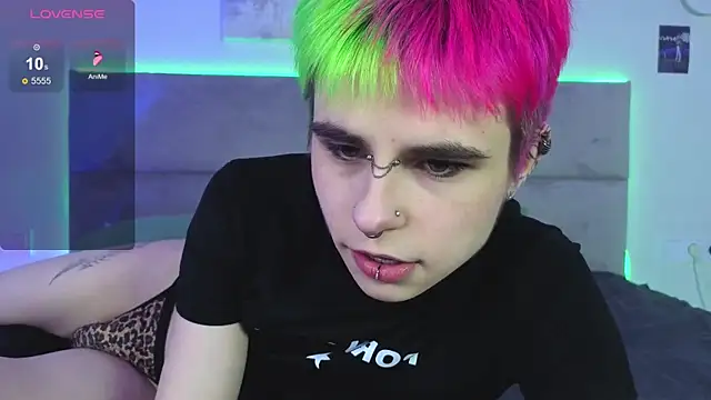 Snapshot of Alex_Vallley chatting on October 18, 2025, 11:05 pm Alex Vallley online show from October 18, 2025, 11:05 pm