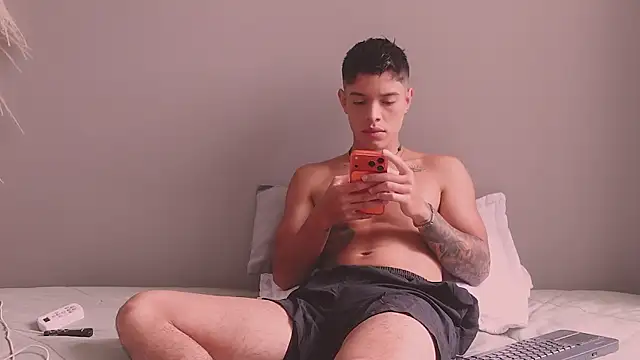 ErosKhaos online show from January 16, 2026, 6:56 pm