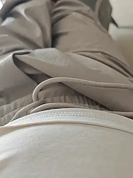 ll521521a online show from April 22, 2026, 1:08 am