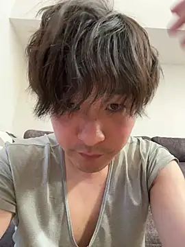 waka3232 online show from May 19, 2026, 9:37 am