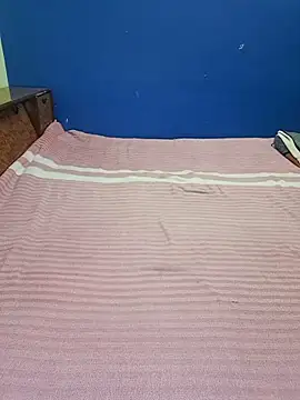 Cute-Zarina online show from October 14, 2025, 5:58 pm