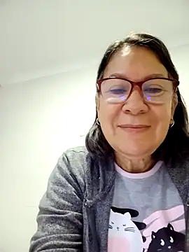 victoria wayne online show from April 17, 2026, 10:07 am