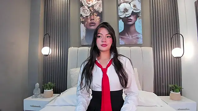 GiannaColling1 online show from February 17, 2026, 10:27 pm