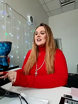 Juicy PeachLux online show from February 4, 2026, 6:52 am