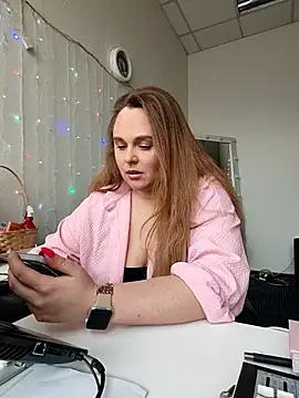 Juicy PeachLux online show from April 8, 2026, 5:51 am