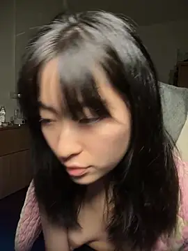 214Jun online show from November 19, 2025, 3:45 pm