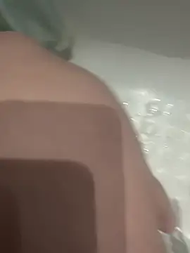 chrisssssss24 online show from March 7, 2025, 6:22 pm