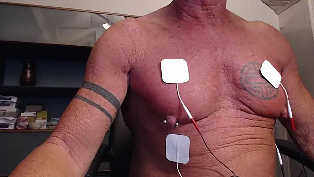 Snapshot of munichrubber chatting on September 26, 2025, 4:27 am munichrubber online show from September 26, 2025, 4:27 am