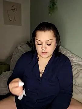 Saucy-Serenity online show from April 2, 2026, 8:17 pm