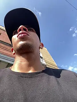 Monkey uchiha777 online show from December 21, 2025, 7:43 pm