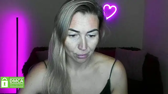 Kiss julli88I online show from November 15, 2025, 6:22 am