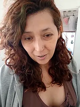 Luz delunaa online show from February 10, 2026, 5:28 pm