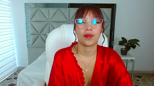 sharon rosse   online show from March 11, 2025, 12:28 pm