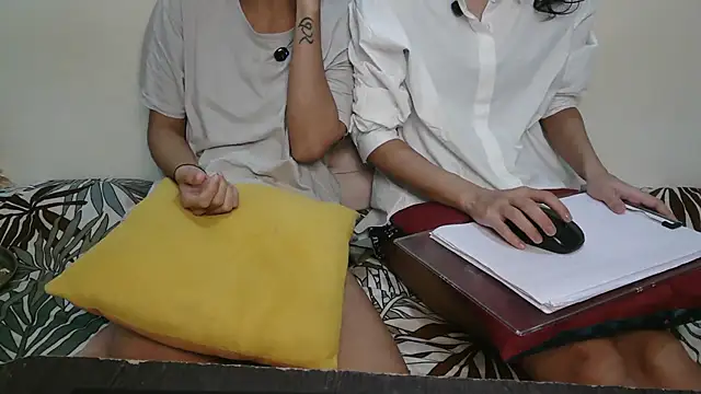 NaughtyThrouple007 online show from September 26, 2025, 6:12 pm