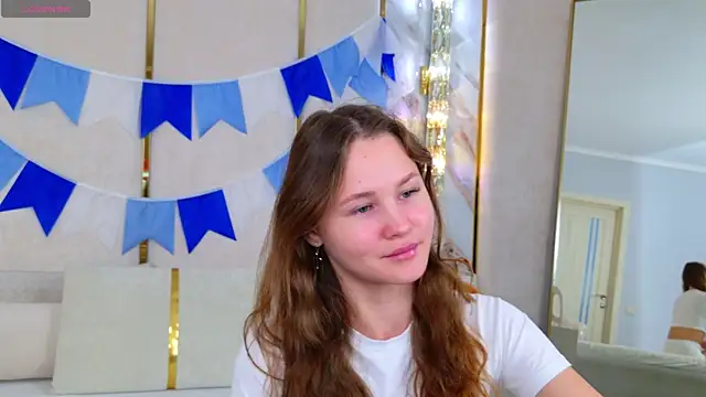 AmeliRoyse online show from September 27, 2025, 5:07 pm