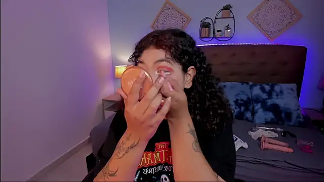  Lilly miller online show from November 24, 2025, 8:30 pm