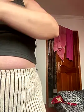 Luna-nevada online show from November 25, 2025, 3:23 pm