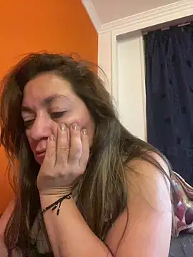 Luna-nevada online show from April 5, 2026, 9:17 am