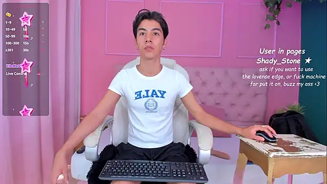 Snapshot of SHADY_STONE chatting on September 12, 2025, 9:37 pm SHADY STONE online show from September 12, 2025, 9:37 pm