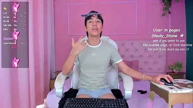 Snapshot of SHADY_STONE chatting on September 14, 2025, 9:58 pm SHADY STONE online show from September 14, 2025, 9:58 pm