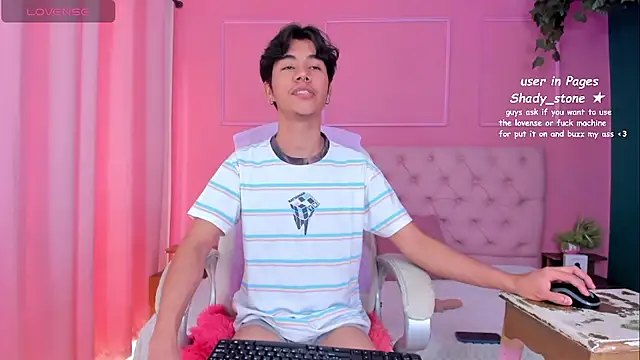 Snapshot of SHADY_STONE chatting on September 29, 2025, 8:57 pm SHADY STONE online show from September 29, 2025, 8:57 pm