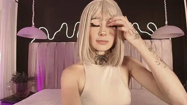 Zhally Dee online show from February 17, 2026, 7:31 pm