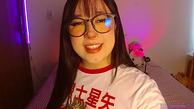 Oliviargf online show from June 19, 2026, 1:15 pm