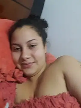 esmeralda jadees online show from March 8, 2025, 3:35 pm