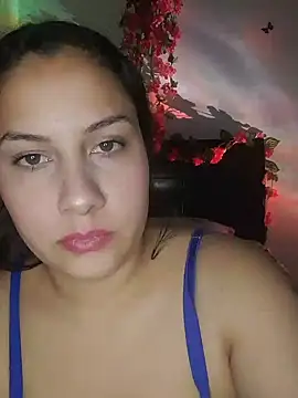 esmeralda jadees online show from March 22, 2025, 4:03 am