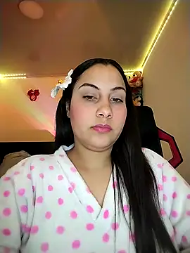 esmeralda jadees online show from March 13, 2026, 2:18 am