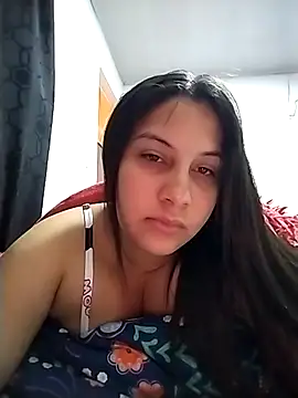 esmeralda jadees online show from March 20, 2026, 1:38 pm