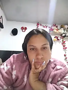 esmeralda jadees online show from June 7, 2026, 12:42 pm