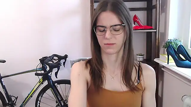 love megi online show from February 22, 2026, 7:29 am