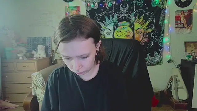 Snapshot of Lil_foxxx chatting on September 11, 2025, 9:09 am Lil foxxx online show from September 11, 2025, 9:09 am