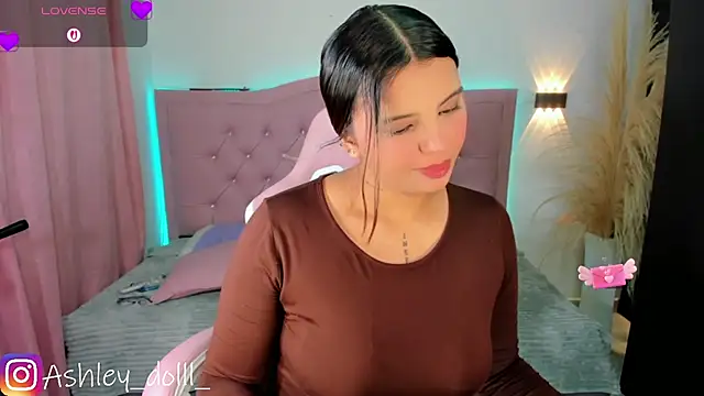 Ashley dolll online show from April 11, 2026, 10:03 pm