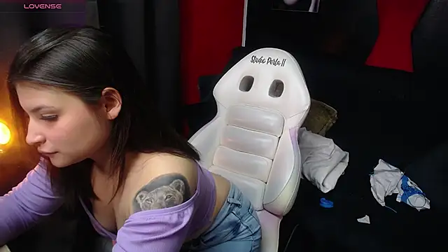 sweet  thang online show from March 21, 2025, 6:18 pm