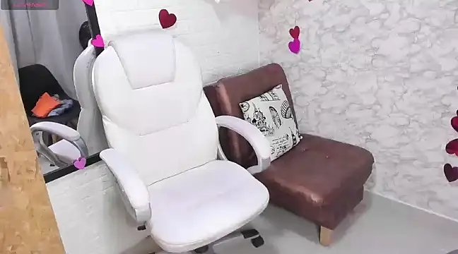 goldilockss15 online show from March 8, 2025, 9:50 am