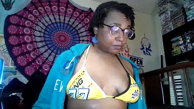 GardeniaFields online show from April 5, 2026, 11:24 pm