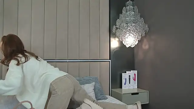 MiraBliss online show from March 20, 2026, 5:18 pm