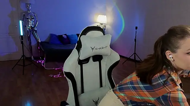 Snapshot of monicaerotic chatting on March 13, 2025, 11:38 pm monicaerotic online show from March 13, 2025, 11:38 pm