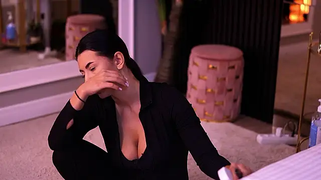 TanyaVonDe online show from March 17, 2026, 6:00 pm