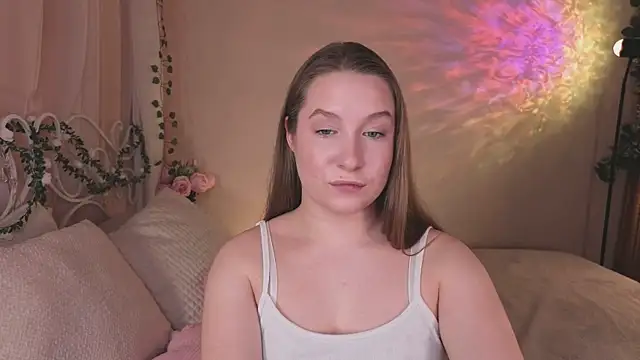 saint trisha online show from March 31, 2026, 8:42 pm