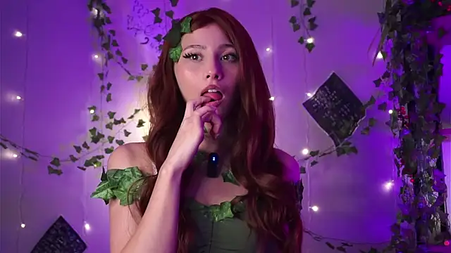 Snapshot of EditaBails chatting on September 24, 2025, 7:39 pm EditaBails online show from September 24, 2025, 7:39 pm